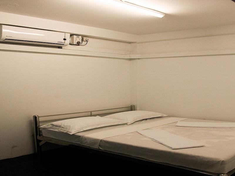 Hostel9 *