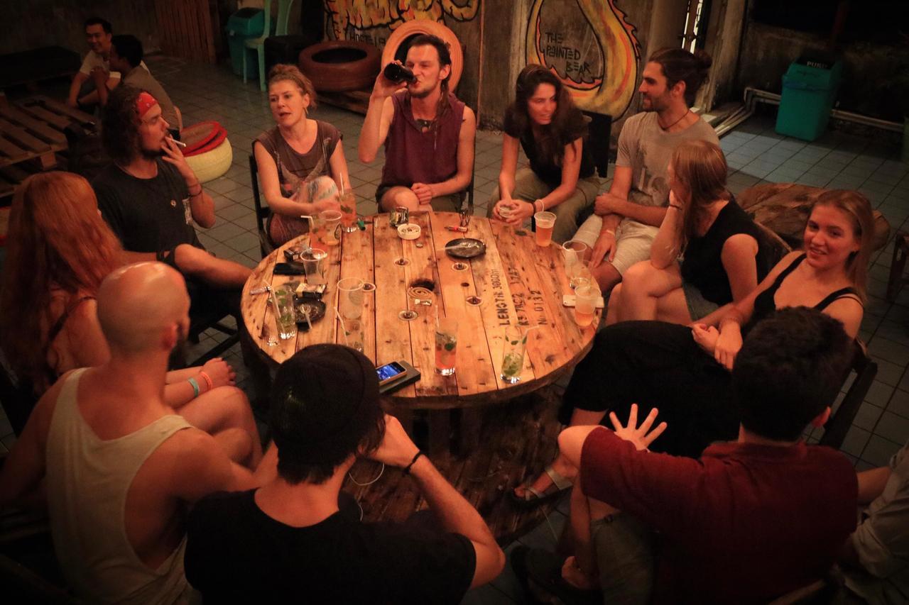 Hostel9 *